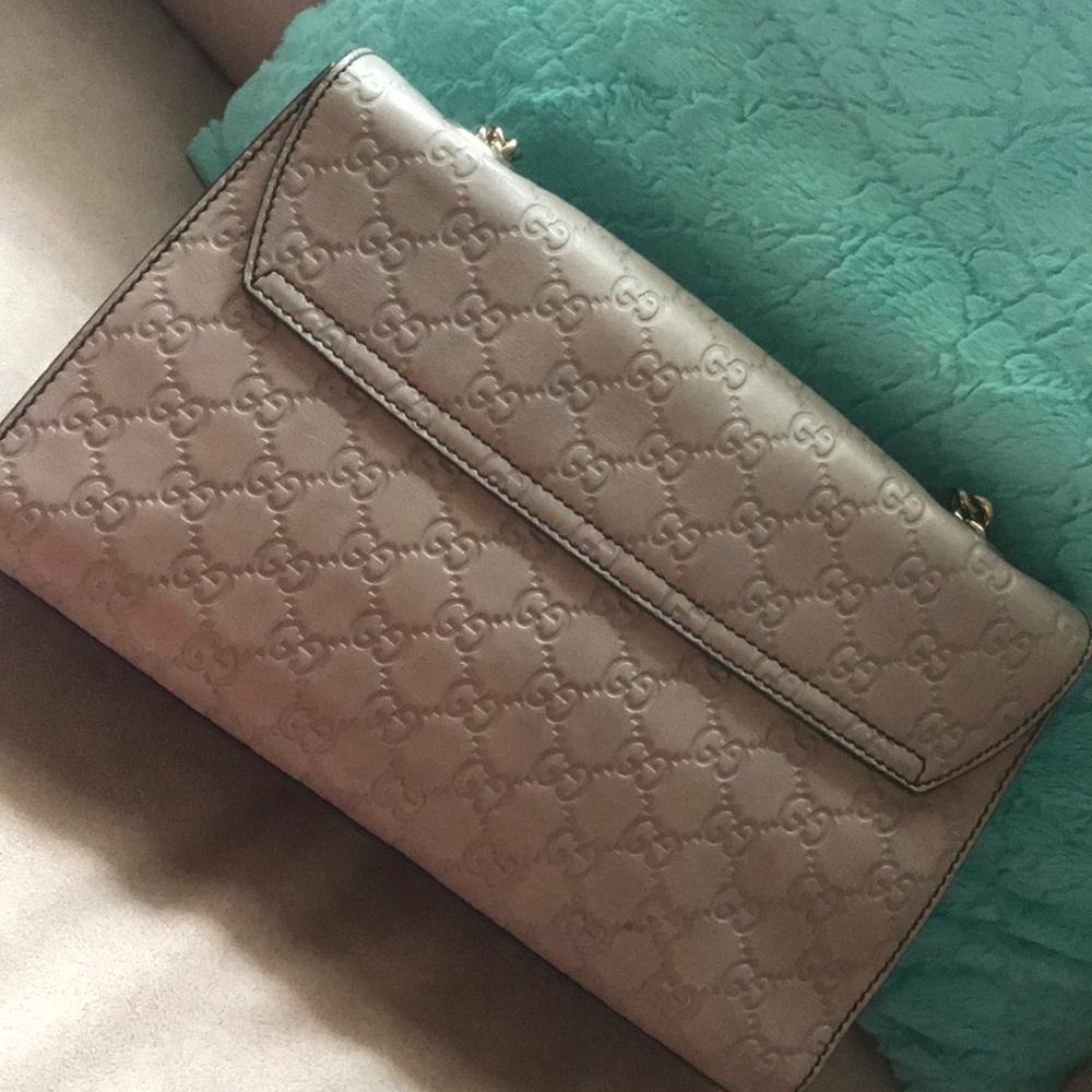 Authentic Gucci One Shoulder - Picture 4 of 8